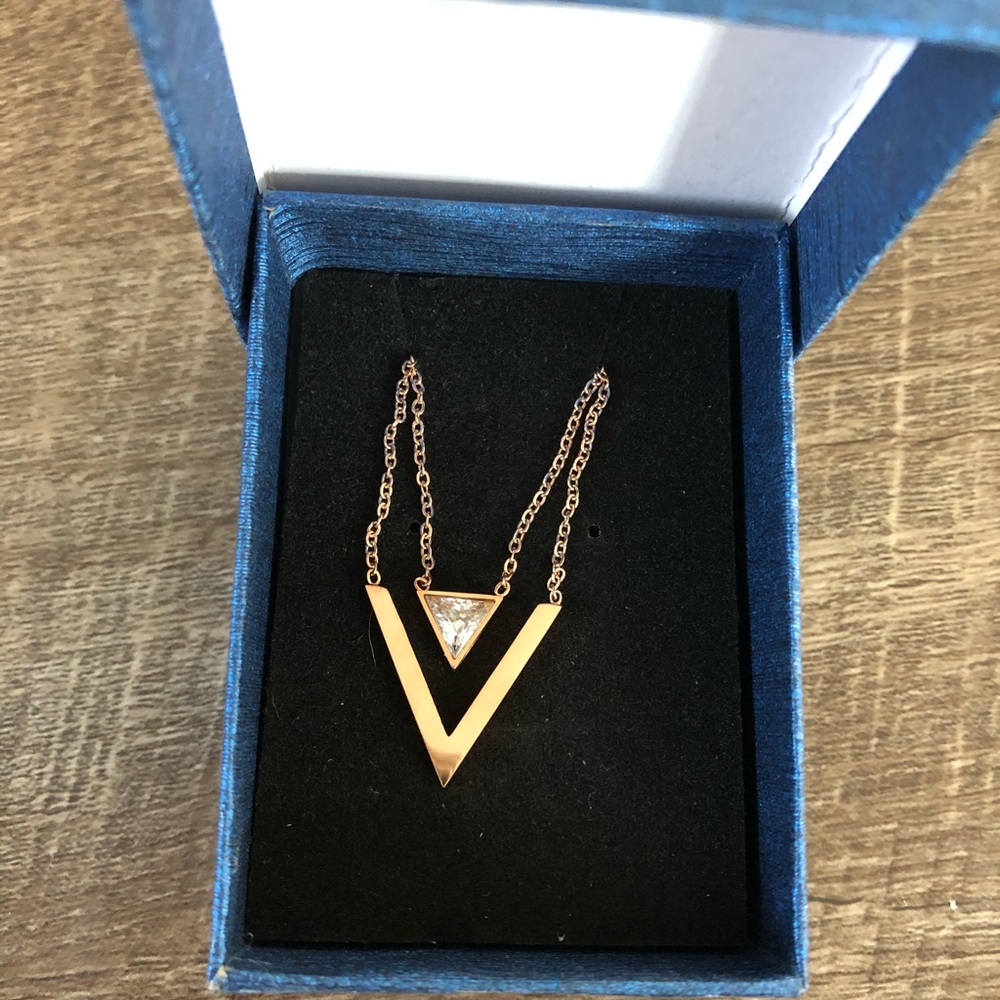 Rose gold necklace - Picture 3 of 3